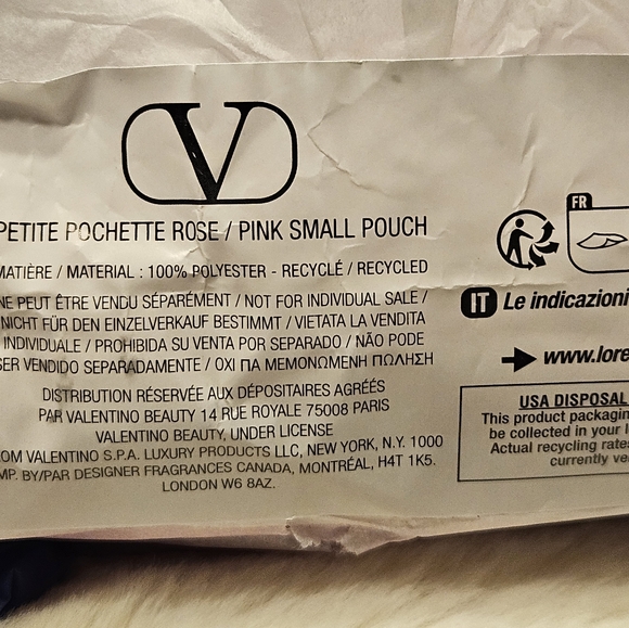 VALENTINO BEAUTY POUCH sexy pink in color, size: 6 x 4 x 1.5 - Picture 9 of 9